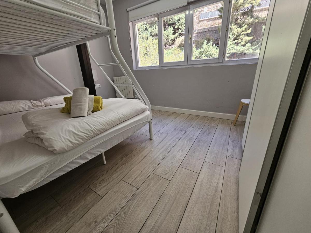 Precioso Apartamento En La Plaza เซียร์ราเนบาดา ภายนอก รูปภาพ